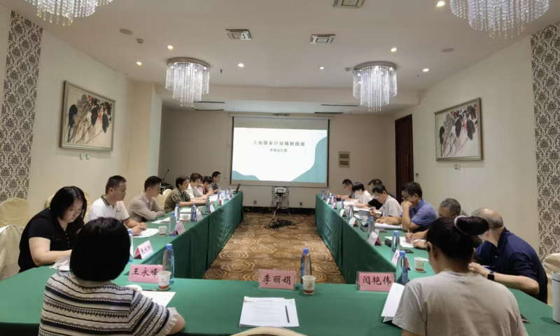 1979523946929586176.jpg 25112137u10x.jpg