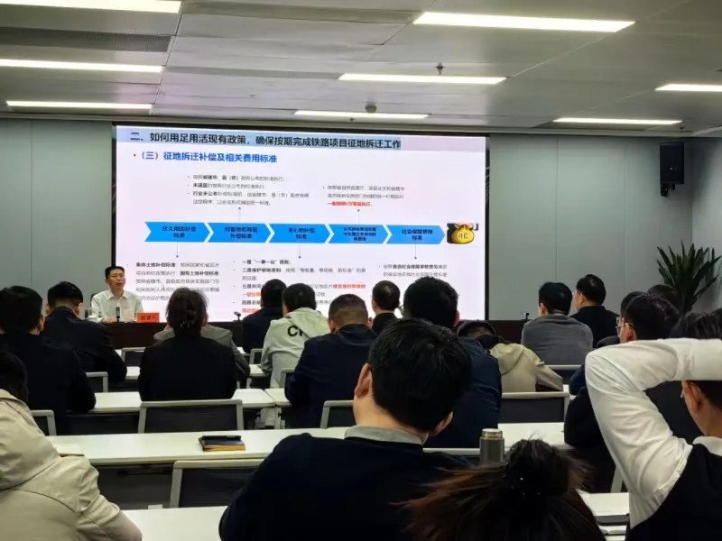 1979557278702764032.jpg 22102206g2b6.jpg