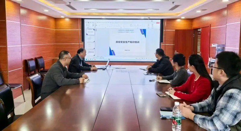 1979559562497097728.jpg 19113346p28j.jpg