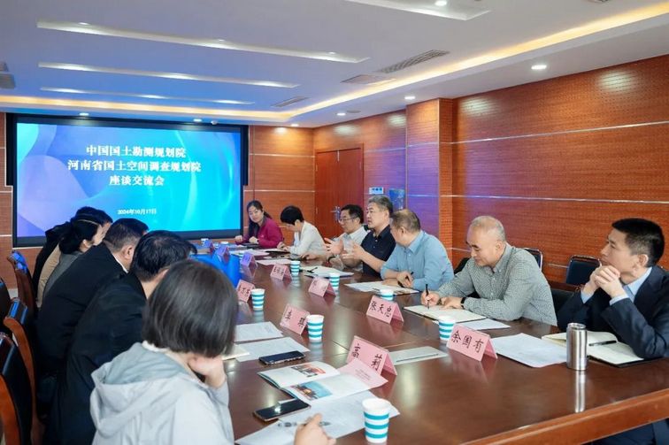 1979569575873609728.jpg 17174706py1n.jpg